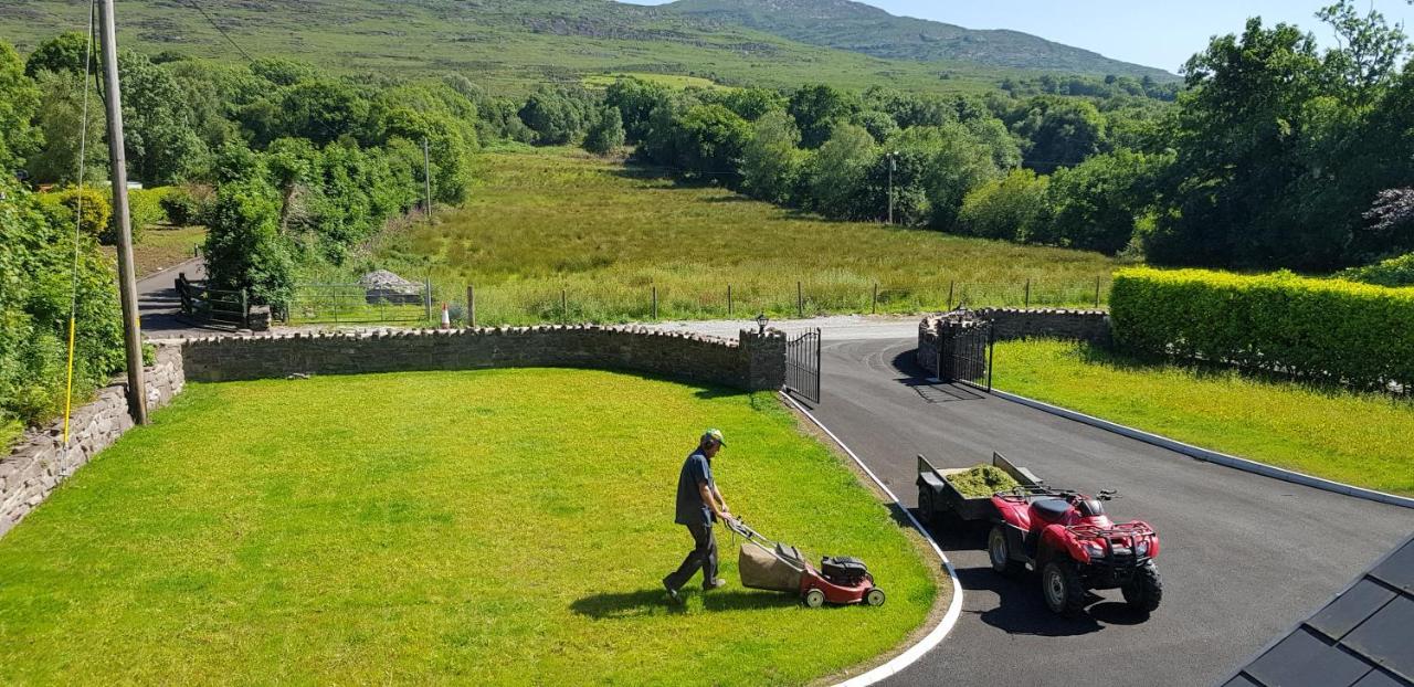 Mountain View Bed & Breakfast, Kenmare, Co. Kerry, Ireland Exteriör bild